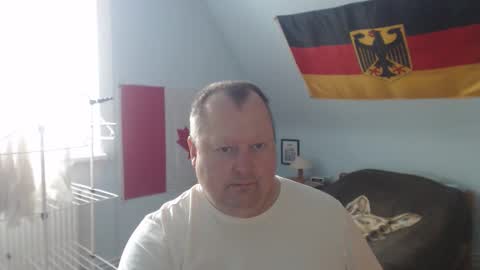 Snapshot of andre124231 chatting on September 22, 2025, 3:03 pm Andre online show from September 22, 2025, 3:03 pm