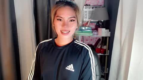 andrea06121998 online show from April 11, 2026, 8:24 pm