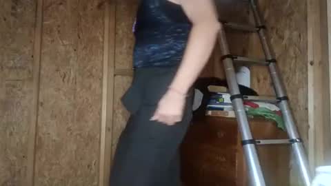 Snapshot of andrea4twin chatting on October 1, 2025, 8:53 am Miya online show from October 1, 2025, 8:53 am