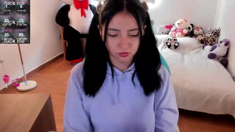 andrea_bonnie online show from February 17, 2025, 3:53 pm