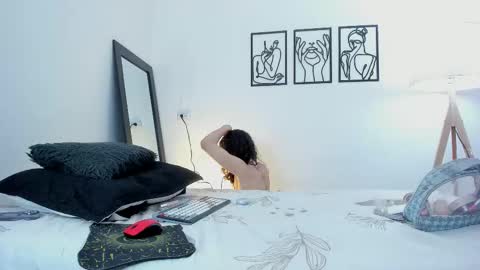 Andrea Cherry online show from February 12, 2026, 2:56 pm