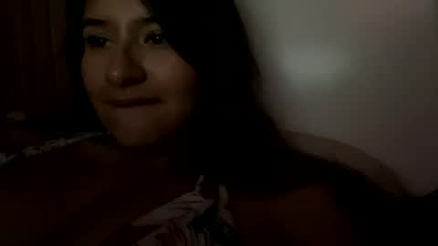 Snapshot of andrea_gomes_ chatting on March 10, 2025, 9:10 am andrea online show from March 10, 2025, 9:10 am