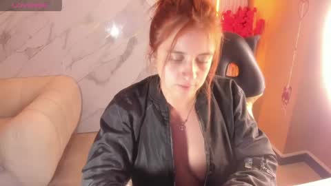 andrea_tasty_tf online show from April 14, 2026, 1:28 pm