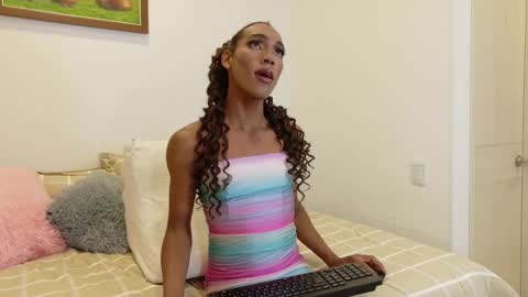 Andrea online show from January 9, 2026, 4:26 am