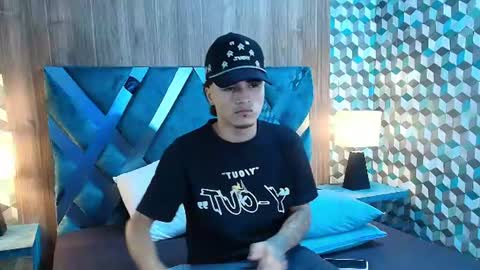 Snapshot of andreao_pirlo chatting on August 9, 2026, 11:09 pm Andreao online show from August 9, 2026, 11:09 pm