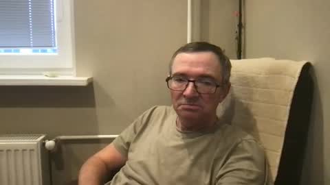 andreass60 online show from November 28, 2025, 8:06 am