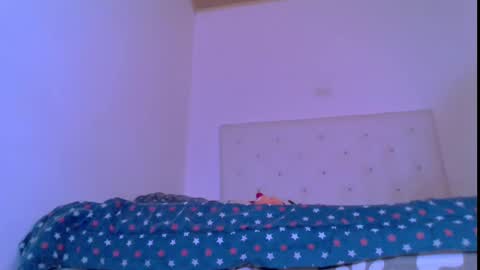 Andre online show from December 4, 2024, 9:35 pm