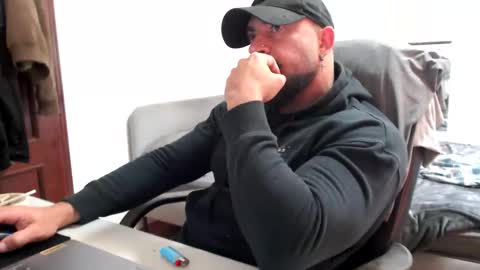  Instagram  online show from December 22, 2025, 11:18 am