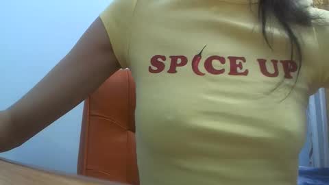 andreea713 online show from November 7, 2025, 8:42 pm