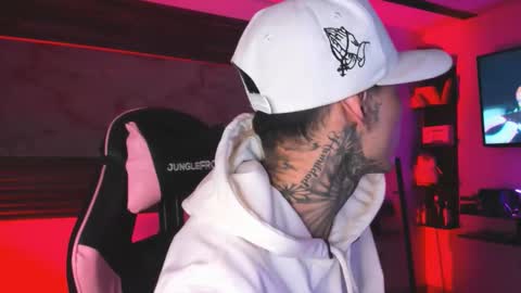 Snapshot of andrees_s chatting on February 24, 2026, 12:03 pm andrees_s online show from February 24, 2026, 12:03 pm