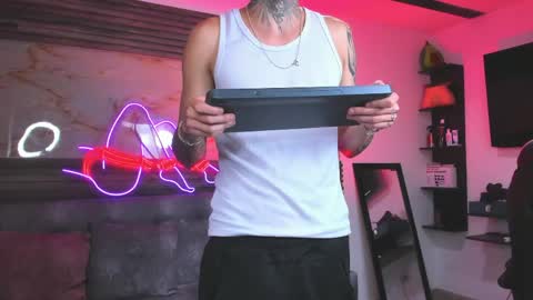 Snapshot of andrees_s chatting on May 22, 2026, 1:35 am andrees_s online show from May 22, 2026, 1:35 am