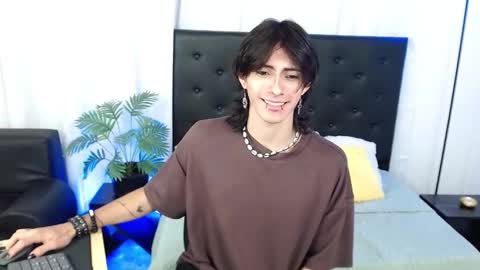 Snapshot of andreey50 chatting on November 18, 2025, 1:59 pm Andrey online show from November 18, 2025, 1:59 pm