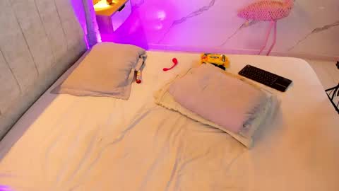 Andreina Fierro  Ig Andreinafierro26 online show from April 21, 2026, 2:51 am