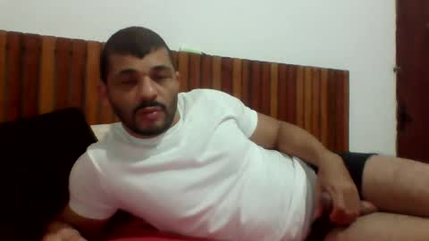 andreloko123 online show from February 9, 2026, 2:59 am