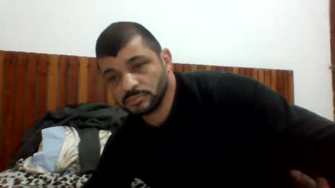 andreloko123 online show from July 7, 2026, 6:23 pm