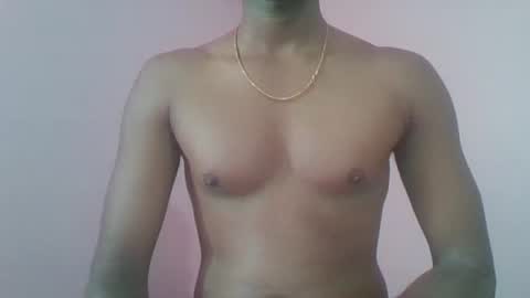 Snapshot of andres01_ chatting on October 17, 2025, 5:43 am andres01_ online show from October 17, 2025, 5:43 am
