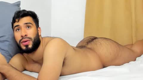 Snapshot of andres_cortes5 chatting on February 18, 2026, 5:25 am ANDRES CORTES online show from February 18, 2026, 5:25 am