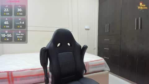 andres_stud online show from April 14, 2026, 3:56 am