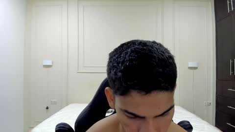 andres_stud online show from May 27, 2026, 4:20 am