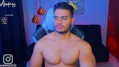 Snapshot of andresfiit chatting on December 10, 2024, 2:59 am Andres online show from December 10, 2024, 2:59 am
