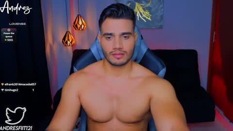 Snapshot of andresfiit chatting on December 14, 2024, 5:51 am Andres online show from December 14, 2024, 5:51 am