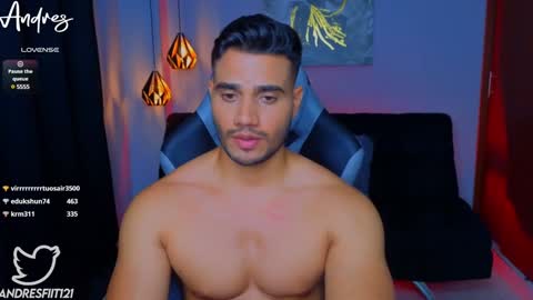 Snapshot of andresfiit chatting on December 14, 2024, 12:01 pm Andres online show from December 14, 2024, 12:01 pm