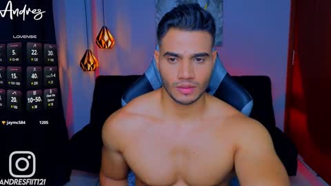 Snapshot of andresfiit chatting on December 21, 2024, 1:42 pm Andres online show from December 21, 2024, 1:42 pm