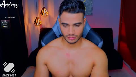 Snapshot of andresfiit chatting on December 22, 2024, 3:22 am Andres online show from December 22, 2024, 3:22 am