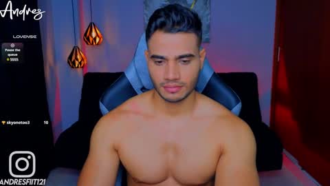 Snapshot of andresfiit chatting on December 22, 2024, 9:44 am Andres online show from December 22, 2024, 9:44 am