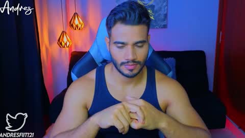 Snapshot of andresfiit chatting on January 27, 2025, 6:52 am Andres online show from January 27, 2025, 6:52 am