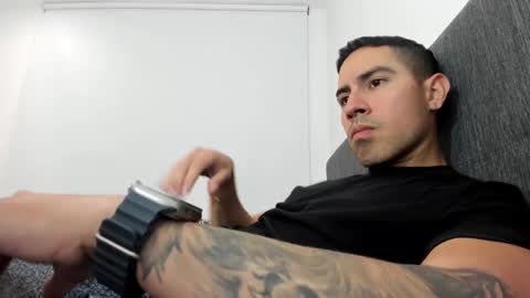 Snapshot of andresjuan92 chatting on February 4, 2026, 12:38 am onlyfanscallmegotter online show from February 4, 2026, 12:38 am