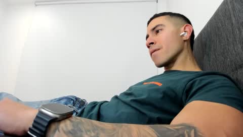 Snapshot of andresjuan92 chatting on February 24, 2026, 3:37 am onlyfanscallmegotter online show from February 24, 2026, 3:37 am