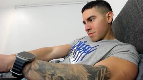 Snapshot of andresjuan92 chatting on February 26, 2026, 2:10 am onlyfanscallmegotter online show from February 26, 2026, 2:10 am