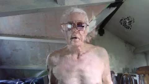 Snapshot of andrew160258 chatting on July 25, 2026, 12:14 pm Andrew online show from July 25, 2026, 12:14 pm