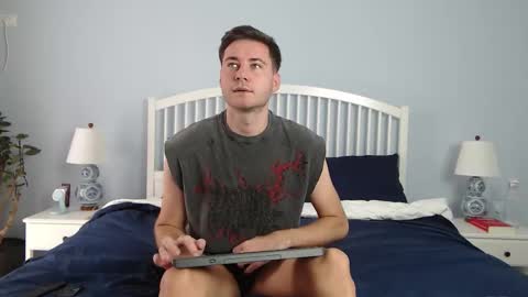 Snapshot of andrew2305 chatting on September 25, 2025, 9:57 am Justin Andrew online show from September 25, 2025, 9:57 am