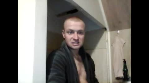 andrew3356577 online show from February 22, 2025, 3:56 am