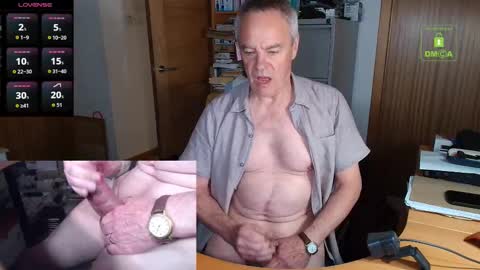 Snapshot of andrew_9999 chatting on September 28, 2025, 12:05 am Andrew online show from September 28, 2025, 12:05 am