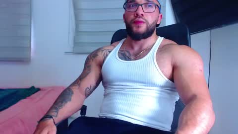 andrew_holden__ online show from January 29, 2025, 11:04 pm