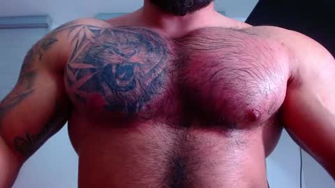 andrew_holden__ online show from February 1, 2025, 11:27 pm