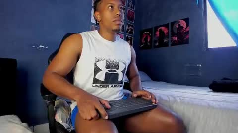 Snapshot of andrew_hoult chatting on July 10, 2026, 4:42 pm Andrew online show from July 10, 2026, 4:42 pm