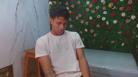 Snapshot of andrew_myersx chatting on January 9, 2026, 1:41 am ANDREW online show from January 9, 2026, 1:41 am