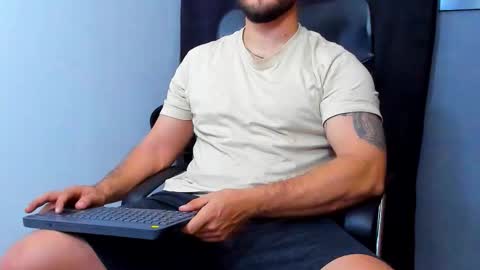 Andrew Diaz online show from December 1, 2025, 3:55 am