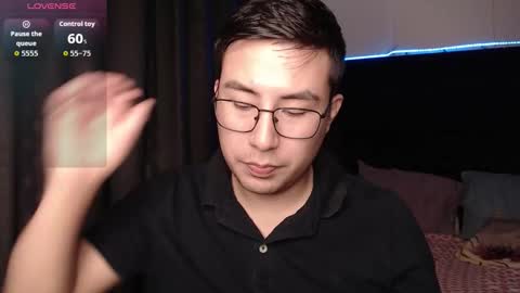 andrewmhilton_ online show from February 2, 2026, 5:39 am