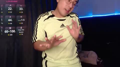 andrewmhilton_ online show from February 20, 2026, 6:26 am