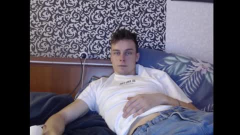 andrian_sweety online show from December 19, 2025, 3:19 pm