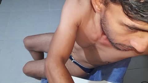 Snapshot of andru_sex1 chatting on May 29, 2026, 2:59 pm Andru online show from May 29, 2026, 2:59 pm