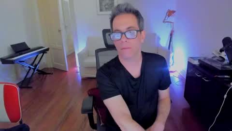 Andrew online show from December 7, 2024, 10:56 am