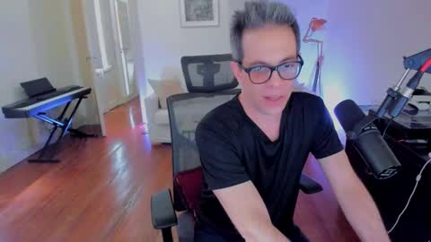 Andrew online show from December 7, 2024, 2:13 pm