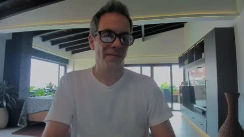 Andrew online show from February 18, 2025, 7:52 pm