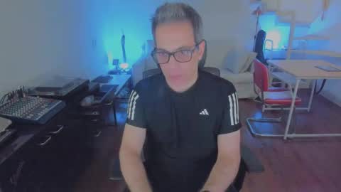 Andrew online show from December 14, 2025, 10:47 pm